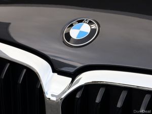 BMW 5-Series 530e SE, Plug-In Hybrid - Image 4