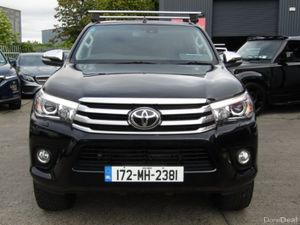 Toyota Hilux 2.4 D4D Invincible 4WD D/C 4DR - Image 3