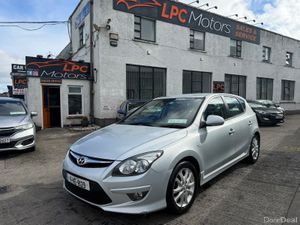 Hyundai i30 2011 - Image 2