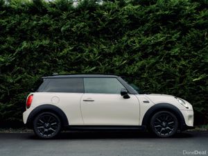 Mini Cooper 1.5 3rd 2019 - Image 4