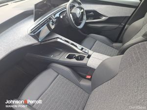 Peugeot 5008 1.2 MHEV 145bhp E-DCS6 Allure - Image 3
