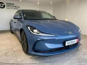 MG IM5 300kW Long Range 100kWh 5dr Auto - Image 3