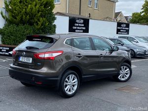 Nissan Qashqai 2015 1.5 Diesel Manual - Image 4