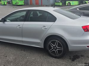 14 Jetta - Image 4