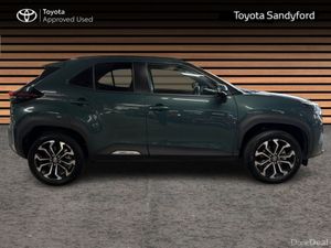Toyota Yaris Cross LUNA SPORT // REAR CAMERA // SM - Image 3