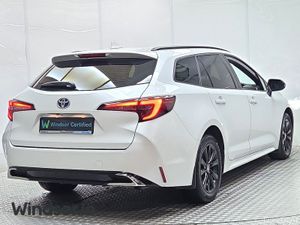 Toyota Corolla 1.8 Hybrid Luna - Image 3