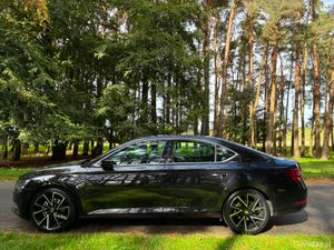 Skoda Superb 2019 2.0 TDI STYLE AUTOMATIC - Image 4