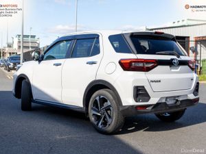 TOYOTA RAIZE 1.2 HYBRID 2022 PEARL - - Image 4
