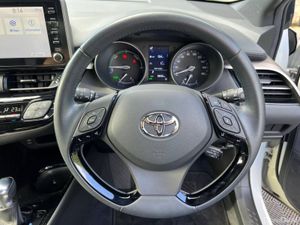 Toyota C-HR G-NERO PACK 1.8 HYBRID AUTO // APPLE C - Image 4