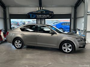 19 SKODA OCTAVIA ACTIV 1.6 DIESEL - Image 2