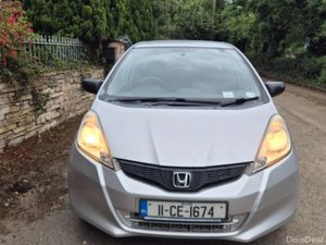 Honda Jazz 2011 1.2 petrol - Image 3