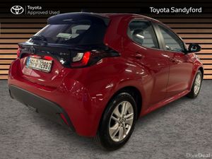 Toyota Yaris HYBRID LUNA // REAR CAMERA // TOYOTA - Image 2