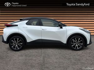 Toyota C-HR HYBRID SPORT+ GLASS PAN ROOF // APPLE - Image 3