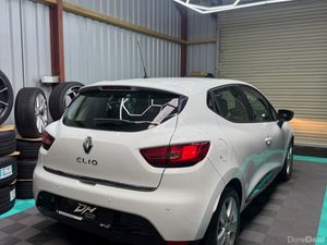 2016(162) Renault Clio 1.1 Petrol - Manual! - Image 2