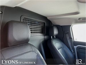 Land Rover Defender DEFENDER 110 3.0 D Hardtop - Image 3