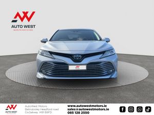 2019 Toyota Camry Self Charging Hybrid Automatic - Image 3
