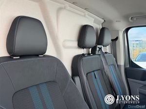 Ford Tourneo Custom TREND MODEL L2 8 SEATER 2.0 TD - Image 3