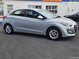 Hyundai i30 SE BLUE DRIVE 110PS 5DR - Image 3