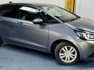 2020 Honda JAZZ/Fit 1.5 Hybrid Automatic,CarPlay - Image 3