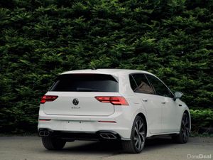 Volkswagen Golf R-Line 2024 | Premium Sporty - Image 2
