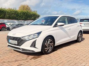 Hyundai i20 Deluxe Plus - Image 3