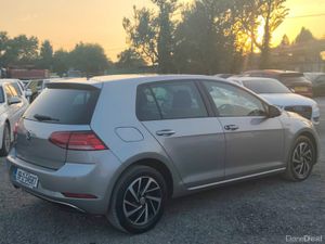 Volkswagen Golf 1.6 TDI MATCH 115PS 5DR - Image 4