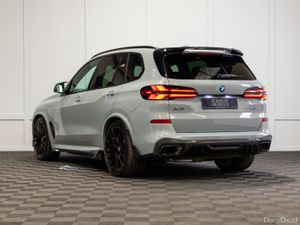 2026 BMW X5 X-Drive 50e M-Sport *Pan Roof - Image 4