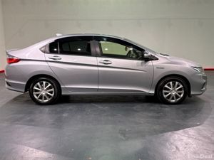 Honda Grace 1.5 HYBRID AUTOMATIC SALOON - PUSH BUT - Image 3