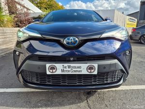 Toyota C-HR 1.8 HYBRID / SOL NERO / TOP SPEC / TAX - Image 4