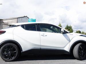 TOYOTA C-HR 1.8 HYBRID 2019 WHITE - 50,270KM - Image 4