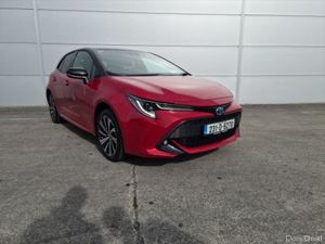 Toyota Corolla 1.8 Hybrid Luna Sport Hatchback - Image 3