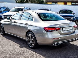Mercedes-Benz E-Class E220d Avantgarde 194bhp Auto - Image 4