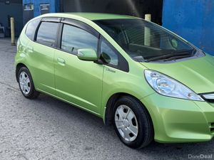 2012 Honda Fit Hybrid Automatic - Image 3
