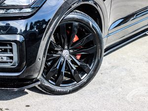2020 VOLKSWAGEN TOURAG R-LINE 3.0L V6 - Image 3