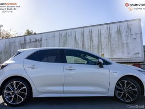 TOYOTA COROLLA SPORT HYBRID 2018 PEARL 108,768KM - Image 4