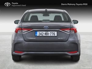 Toyota Corolla Luna Hybrid Saloon - Image 4