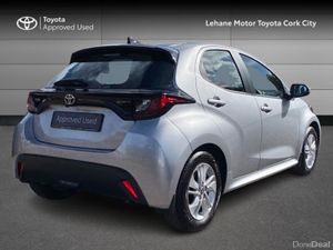 Toyota Yaris Yaris HEV Luna - Image 2