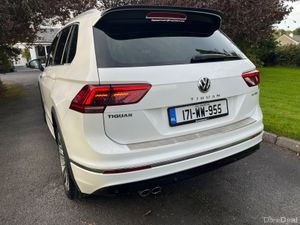 Volkswagen Tiguan 2017 R-Line - Image 4