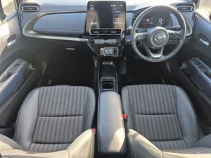 Toyota Aqua ** Z HYBRUD ** TOP SPEC ** TRINITY MOT - Image 2