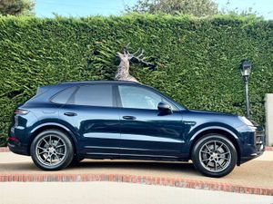 Porsche Cayenne 2024 - Image 3