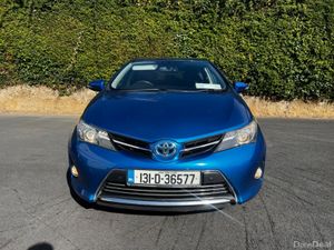 Toyota Auris 1.8 EXCEL VVT-I CVT 98BH 98BHP 5DR VV - Image 4