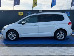 Volkswagen Touran COMFORTLINE - 2.0L DIESEL - AUTO - Image 4