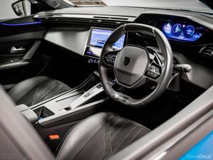 Peugeot 308 E-GT 54kWh 155HP - Image 2