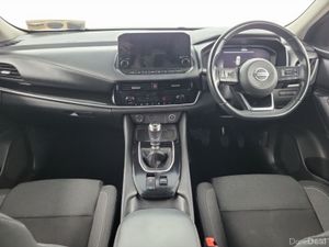Nissan Qashqai 1.3 PET MILD HYBRID SV PREMIUM - Image 4