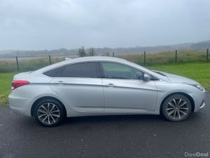 Hyundai i40 2016, automatic, low milage - Image 2