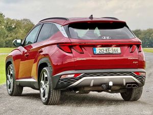 265 BHP 4WD PHEV 1 owner with Full History - Image 4