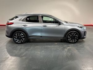Kia XCeed PHEV 1.6 AUTOMATIC - REVERSE CAMERA - CR - Image 3