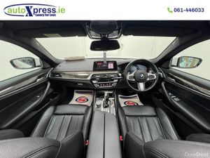 BMW 5-Series M-SPORT 523d , Panoramic sunroof, Aut - Image 2