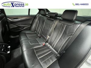 BMW 5-Series M-SPORT 523d , Panoramic sunroof, Aut - Image 4