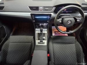 Skoda Superb AMBITION 2.0 TDI 150HP AUTO ONE OWNER - Image 2